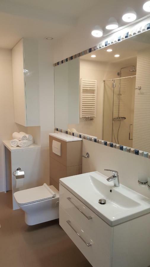Klifowarewal Z Widokiem Na Morze Apartment Екстериор снимка