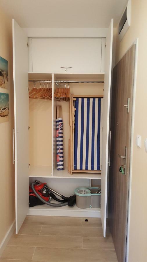 Klifowarewal Z Widokiem Na Morze Apartment Екстериор снимка
