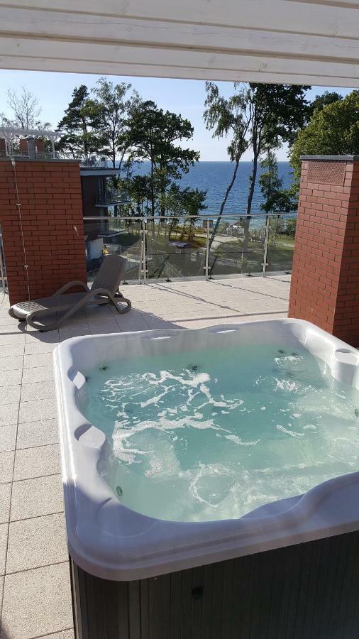 Klifowarewal Z Widokiem Na Morze Apartment Екстериор снимка